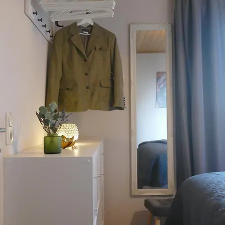 Hueppelroettchen * Eitorf