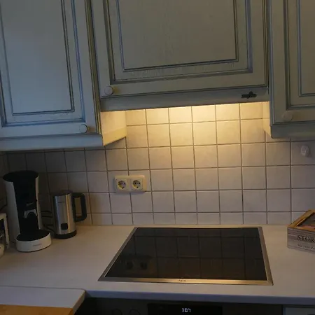 Hueppelroettchen * Eitorf